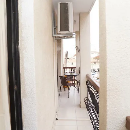 Apartment Saint Lazarus